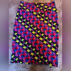 LulaRoe multi color polka dot skirt, Size M, excellent condition